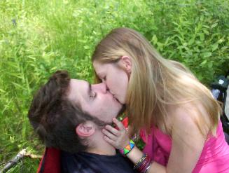 kiss.jpg